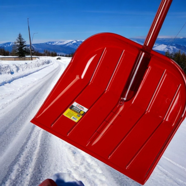 Лопата снегоуборочная 135х44 см., пластиковая с алюминиевым черенком 5217